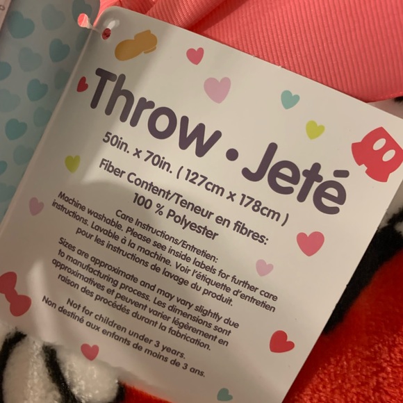 NWT Mickey V day blanket - Picture 4 of 5